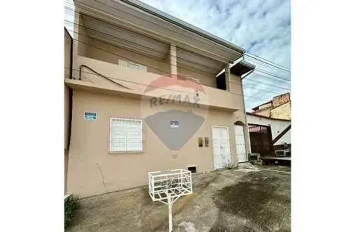 SOBRADO A VENDA NO CENTRO DE ITAMARAJU