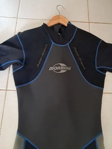 Roupa de Surf ou Mergulho Mormai Tamanho G