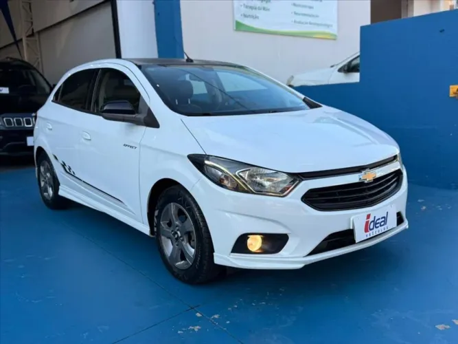 Chevrolet Onix Hatch Effect 1.4 8V Flex Mec. 4P 2018