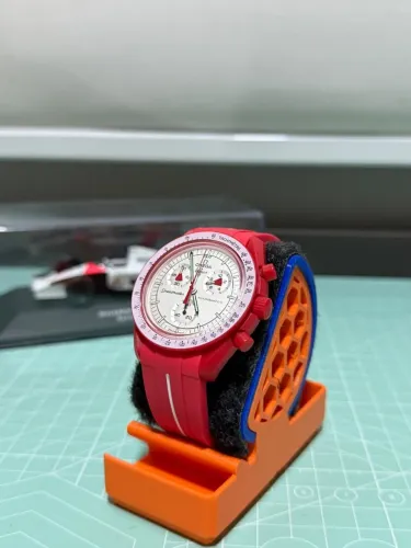 Relógio OMEGA Swatch