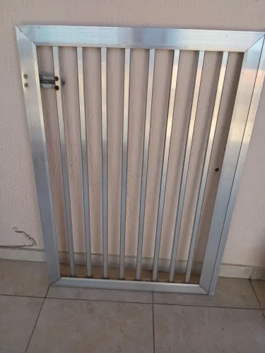 Portão de aluminio