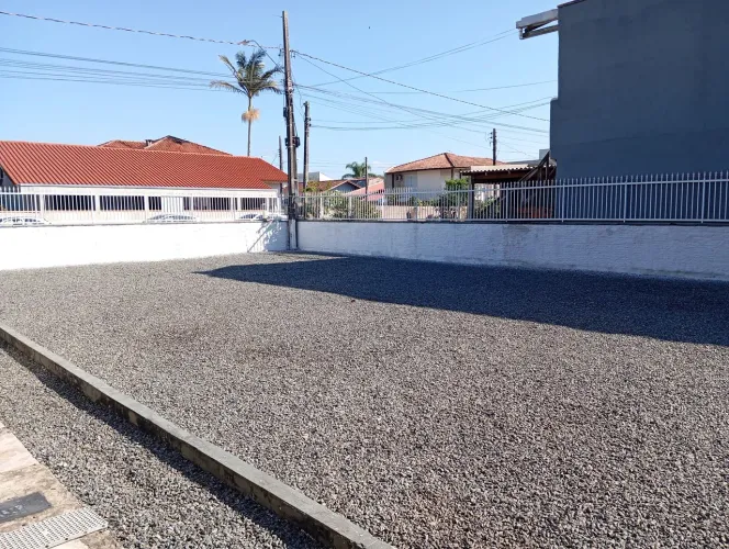 Vende-se terreno