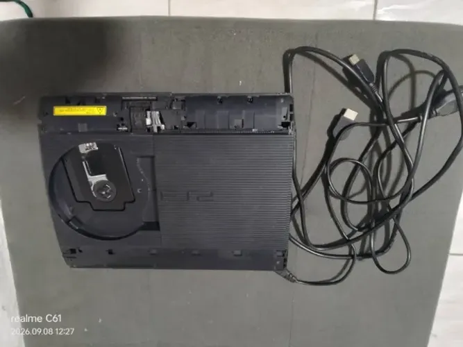 PS3 SUPER SLIM (COM DEFEITO)