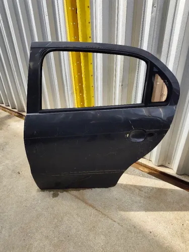 Porta traseira esquerda Gol Voyage G5 G6 G7 G8