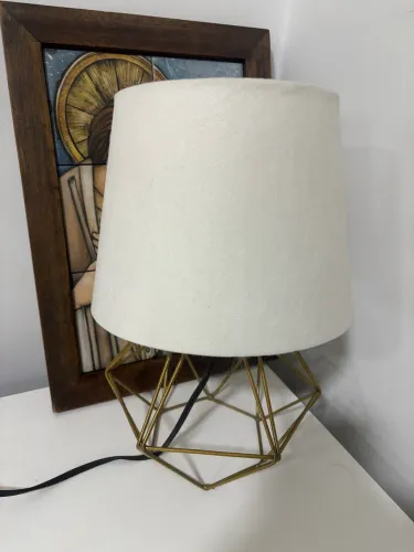 2 Luminárias (Abajur)