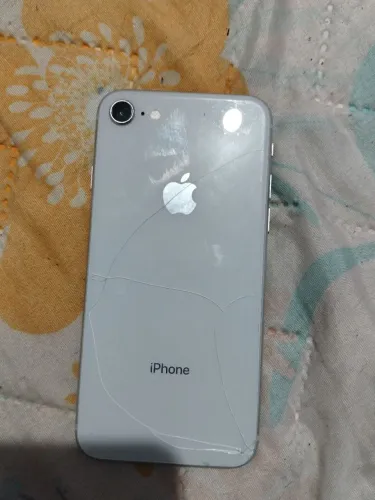 iPhone 8