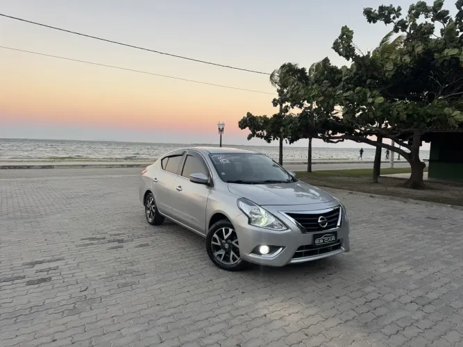 Nissan Versa Unique 1.6 16V Flex 4P Mec. 2016