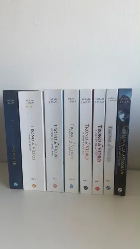 Box de livros coleção Trono de Vidro