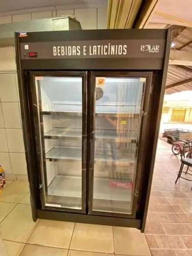 Auto Serviço Polar Para Bebidas e Lacticínios 2 Portas