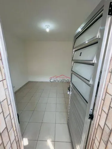 Casa com 1 dormitório para alugar, 17 m² por R$ 855,78/mês - Vila Gustavo - São Paulo/SP