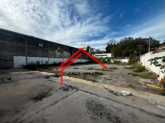 Terreno Comercial em Quitaúna-SP: 780,00 m² à Venda e para Locação - Imperdível Oportunida