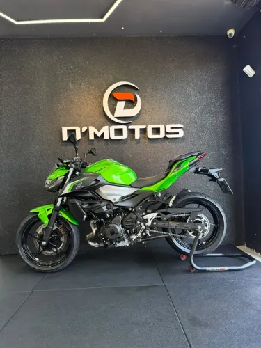 Kawasaki Z 500 2025 - EXTRA!