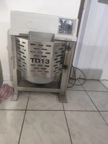 Vendo ou troco em engenho de cana Masseira TD13