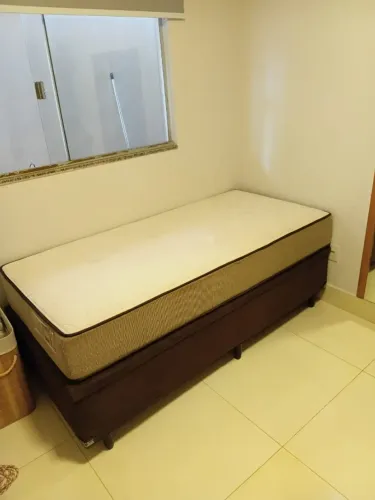 CAMA BAÚ DE SOLTEIRO COM COLCHÃO (USADO)