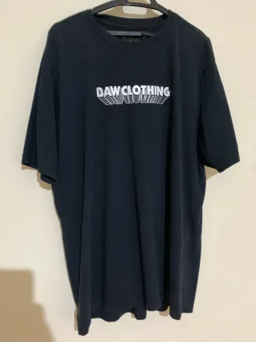 Camiseta BAW Clothing Preta Logo Efeito 3D - Tamanho P