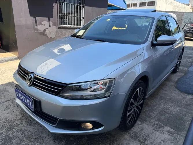 Volkswagen Jetta Highline 2.0 TSI 16V 4P Tiptronic 2013