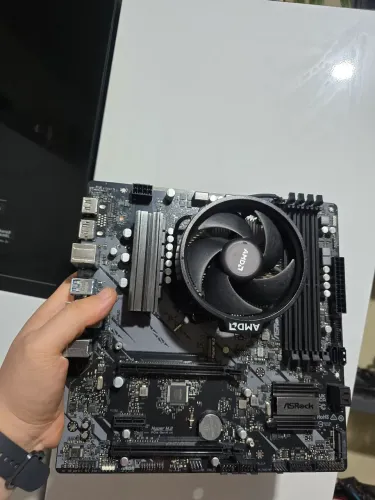 Kit processador RYZEN 5 5500 + B550M PHANTOM GAMING