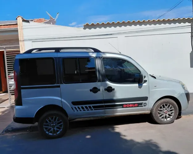 Fiat Doblo Essence 1.8 Flex 16V 5P 2014