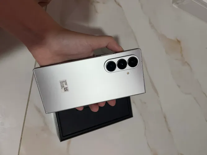 Samsung Galaxy Z fold 7 novo na caixa 