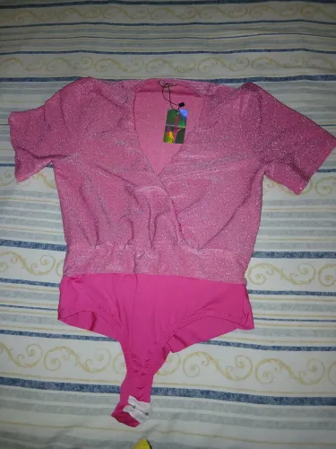 Body rosa de brilho morena rosa 60 reais