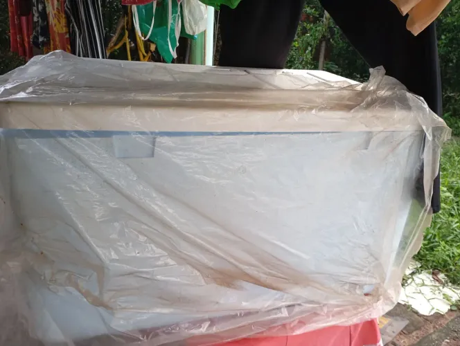 Vendo uma caixa de isopor de 200LT