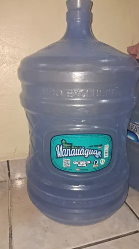 Garrafões de água 20L