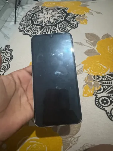 vende -se celular A15 800$