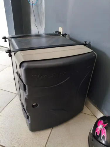 ? VENDO: Geladeira Externa para Caminhão