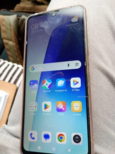 Vendo um celular xaiome redimi 14c com 256Gb de memória funcionando perfeitamente tudo