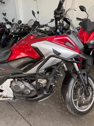 NC 750 ( GONCALO MOTOS)já emplacada e transferida