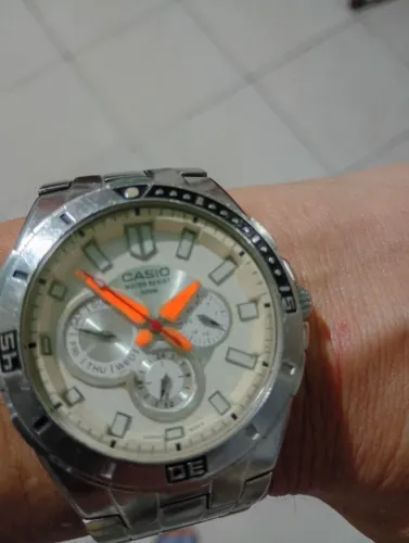 Relógio casio analogico
