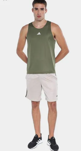 Regata Adidas original nunca usada.