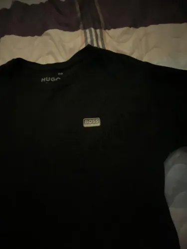 Camiseta / T-Shirt Hugo Boss Preta c/ Patch de Logótipo no Peito