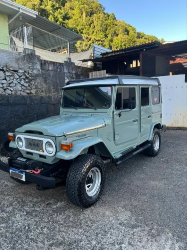 Toyota Band.Jipe Cap.de Aço Chas. Curto Diesel 1993