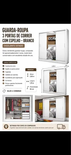 Guarda roupa com espelho