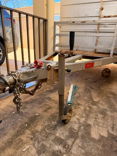 Carretinha Automotivo Fechada