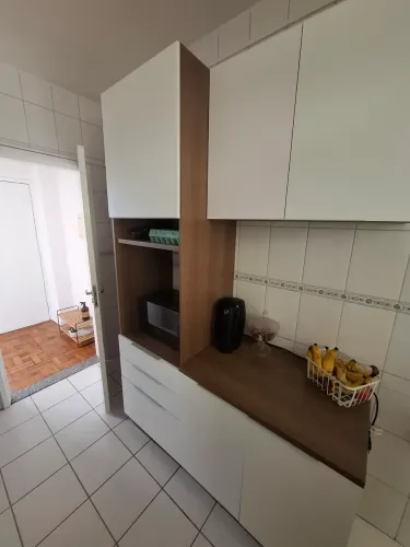 Armário planejado de cozinha + nicho para microondas