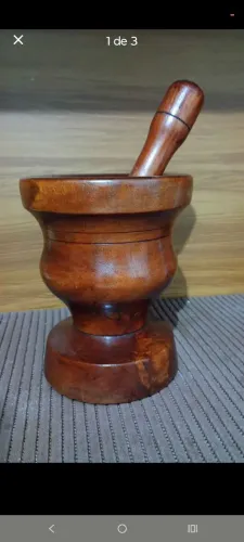 Pilão de madeira