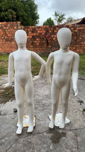 Manequins infantis