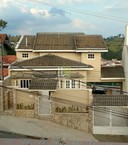 Casa com 2 dormitórios à venda, 255 m² por R$ 800.000,00 - Vila Olímpia - Campo Limpo Paul
