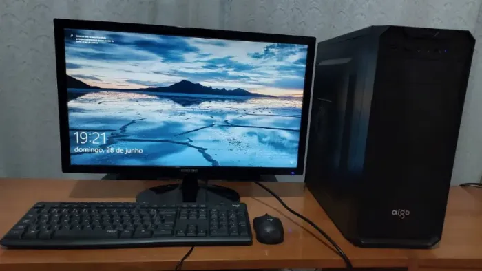 Computador PC Core i3 + 8Gb (16) RAM + SSD + Monitor 24" + Cadeira Presidente + Acessórios