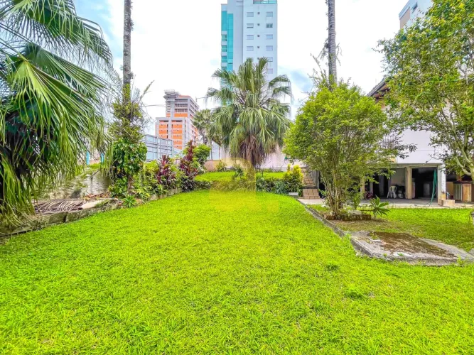 Casa com 212 m² a venda na Vila Nova em Blumenau!