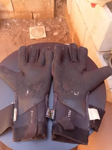 Luva de goleiro (N1)