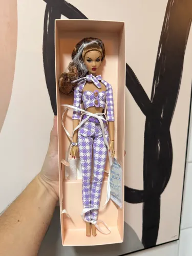 Fashion royalty nuface Integrity Toys Nadja 