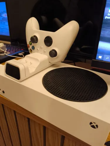 Xbox Series S 300GB interno + 1T externo