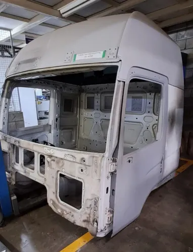 cabine vw constellation teto alto 