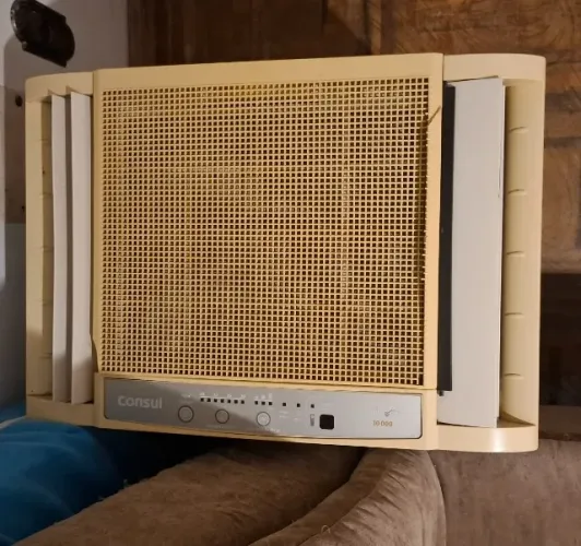 Ar condicionado de janela. CONSUL MultiAir 10000 btus