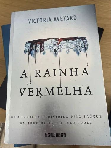 A RAINHA VERMELHA - Livro 1