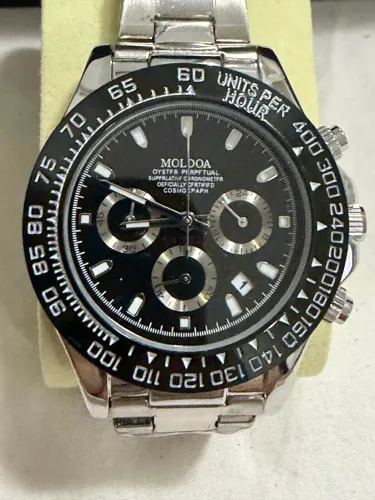 Relógio Moldoa original quartz novo