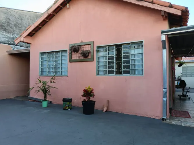 Casa 2 quartos no Mary Dota Próximo a LBV
